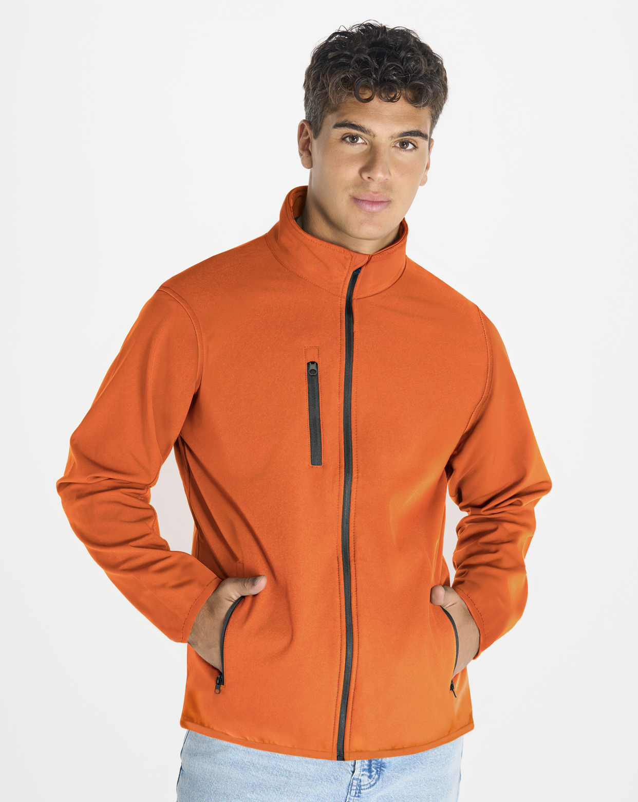 CHAQUETA SOFTSHELL